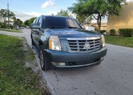 2008 Cadillac Escalade ESV in Pompano Beach, FL 33064 - 2304376 3