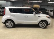 2019 Kia Soul in Chicago, IL 60659 - 2308909 6