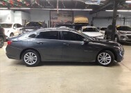 2016 Chevrolet Malibu in Chicago, IL 60659 - 2315010 6