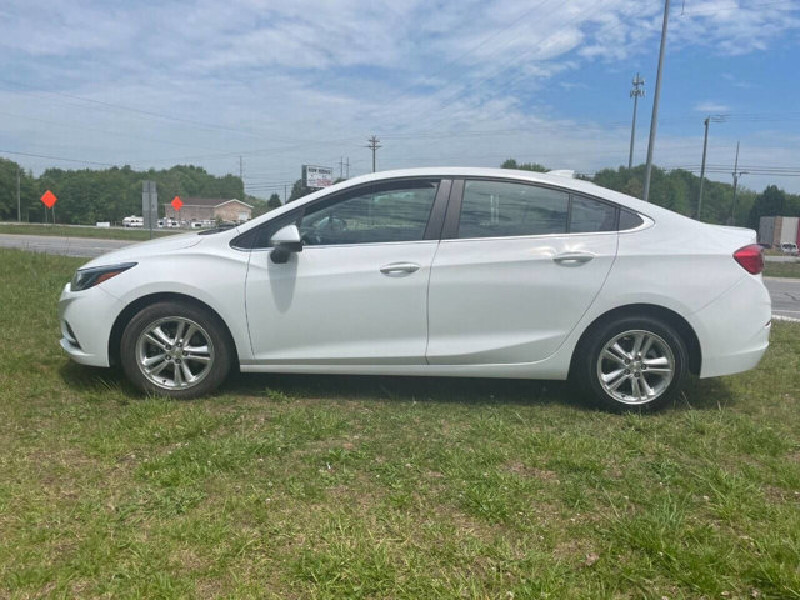 2018 Chevrolet Cruze in Commerce, GA 30529 - 2318237