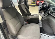 2016 Honda Odyssey in Chicago, IL 60659 - 2322717 19