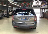 2015 Ford Explorer in Chicago, IL 60659 - 2325947 4