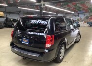 2015 Dodge Grand Caravan in Chicago, IL 60659 - 2327088 5