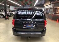 2015 Dodge Grand Caravan in Chicago, IL 60659 - 2327088 4