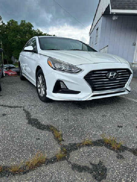 2019 Hyundai Sonata in Commerce, GA 30529 - 2327526