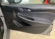 2018 Chevrolet Cruze in Chicago, IL 60659 - 2335919 21