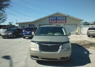 2009 Chrysler Town & Country in WEEKI WACHEE, FL 34614 - 2335951 2