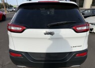 2017 Jeep Cherokee in Phoenix, AZ 85022 - 2347353 5