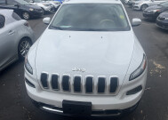 2017 Jeep Cherokee in Phoenix, AZ 85022 - 2347353 11