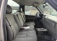 2004 Chevrolet Silverado 1500 in Hickory, NC 28602 - 2388389 5
