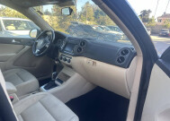2015 Volkswagen Tiguan in Pasadena, CA 91107 - 2403703 5