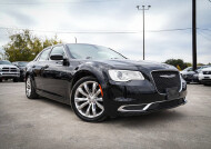 2018 Chrysler 300 in San Antonio, TX 78228 - 2426067 1
