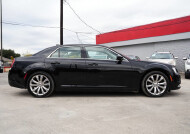 2018 Chrysler 300 in San Antonio, TX 78228 - 2426067 9