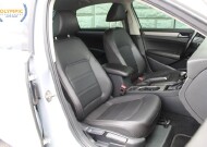 2020 Volkswagen Passat in Decatur, GA 30032 - 2426096 33