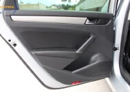 2020 Volkswagen Passat in Decatur, GA 30032 - 2426096 40