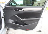 2020 Volkswagen Passat in Decatur, GA 30032 - 2426096 39