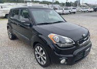 2013 Kia Soul in Hickory, NC 28602 - 2434290 1