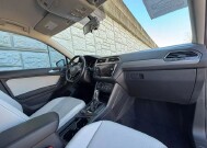 2018 Volkswagen Tiguan in Decatur, GA 30032 - 2440637 65