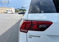 2018 Volkswagen Tiguan in Decatur, GA 30032 - 2440637 16