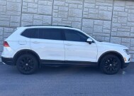 2018 Volkswagen Tiguan in Decatur, GA 30032 - 2440637 54