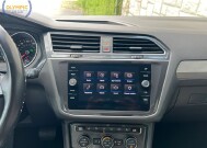 2018 Volkswagen Tiguan in Decatur, GA 30032 - 2440637 29