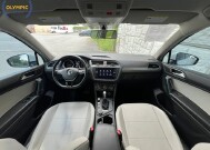 2018 Volkswagen Tiguan in Decatur, GA 30032 - 2440637 21