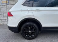 2018 Volkswagen Tiguan in Decatur, GA 30032 - 2440637 12