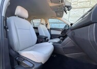2018 Volkswagen Tiguan in Decatur, GA 30032 - 2440637 81