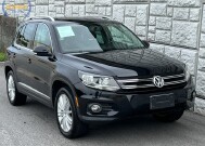 2013 Volkswagen Tiguan in Decatur, GA 30032 - 2448006 4
