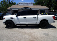 2017 Nissan Titan in Tampa, FL 33604-6914 - 2460262 61