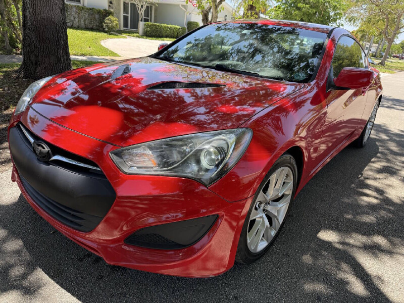 2013 Hyundai Genesis Coupe in Hollywood, FL 33023-1906 - 2461991
