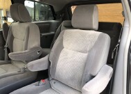 2009 Toyota Sienna in Belleville, NJ 07109-2923 - 942362 17